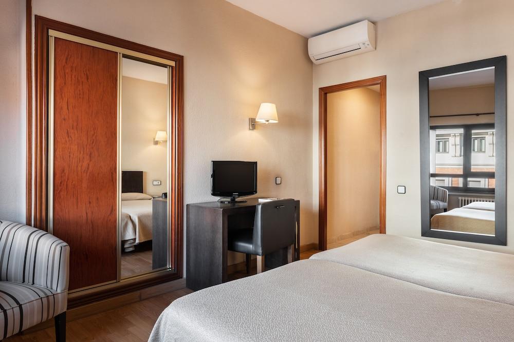 Crisol Riosol Hotel Leon Exterior photo